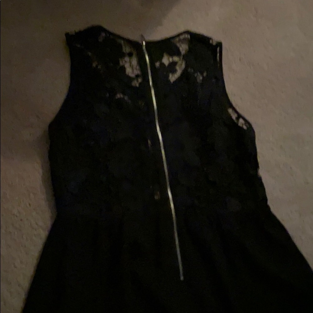 Dress - Picture 3 of 4
